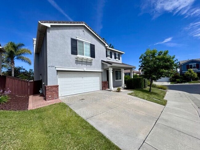 Building Photo - 45209 Almora St