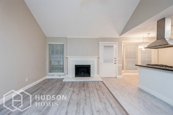 Building Photo - NOW AVAILABLE! 187 Sandpebble Dr, Spring, ...