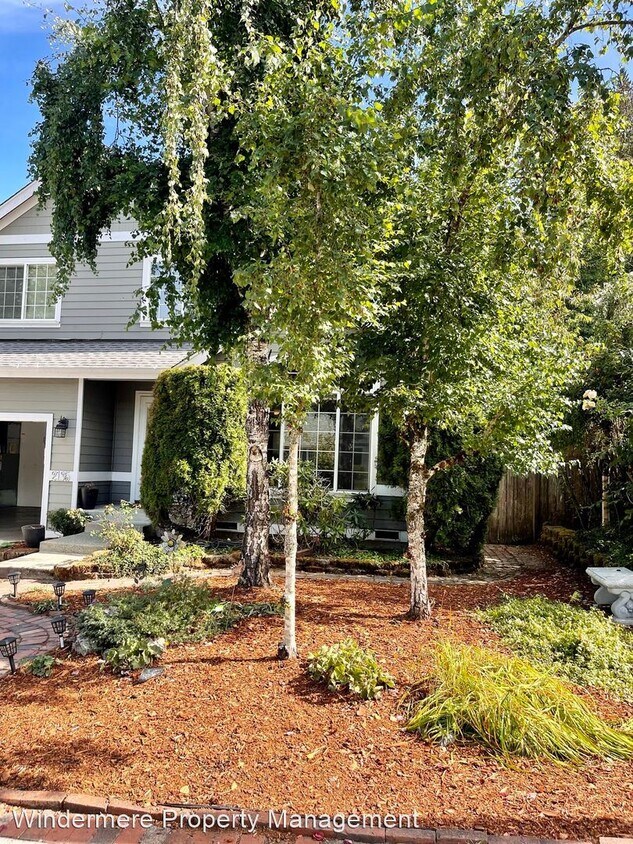 Primary Photo - 3 br, 2.5 bath House - 2135 Miss Ellis Loop