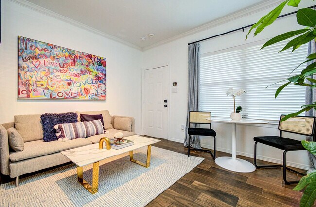 Foto del edificio - 2617 Yale St