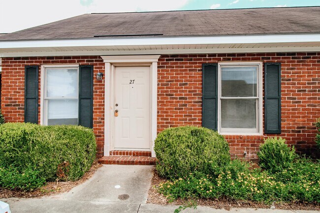 Building Photo - 140 Lanier Dr