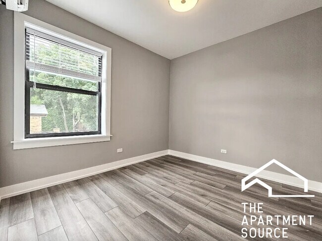 Foto del edificio - 3953 N Janssen Ave