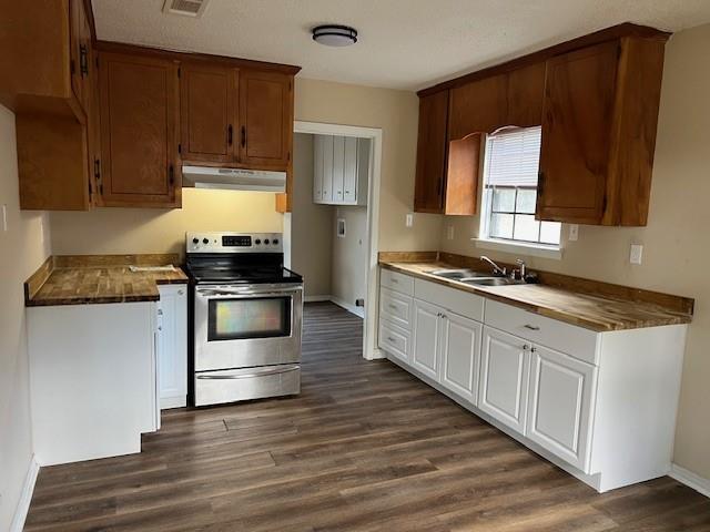 Building Photo - 5063 Camelot Dr W