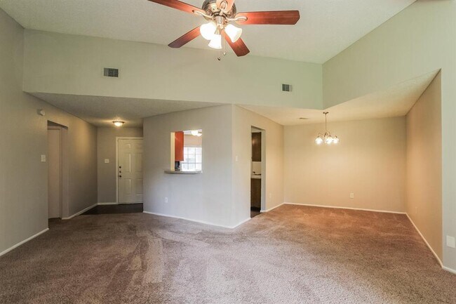 Building Photo - 2306 Peaceful Valley Dr
