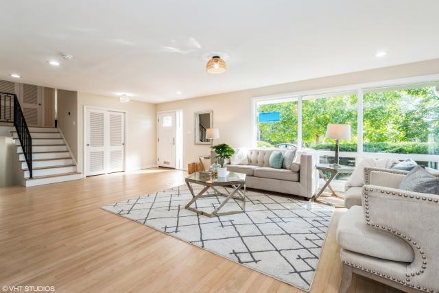 Foto del edificio - 6 bedroom in Wilmette IL 60091