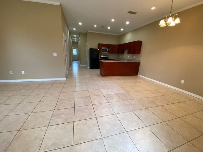 Foto del edificio - 111 Earle Taylor Ln