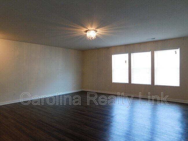 Foto del edificio - 4623 Gibbons Link Rd