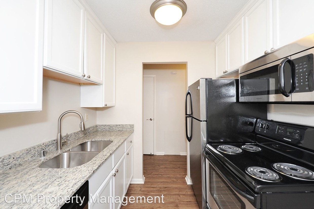 Primary Photo - 3620 W 32nd St