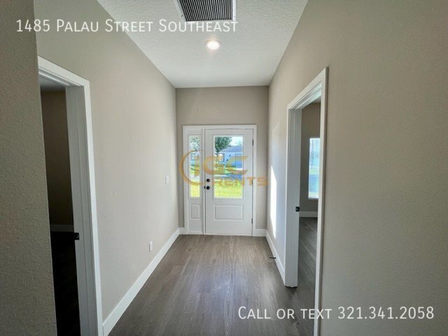 Foto del edificio - 1485 Palau St SE