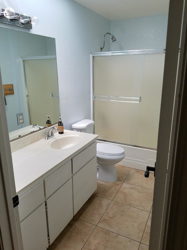 Foto principal - 13171 Luther Rd
