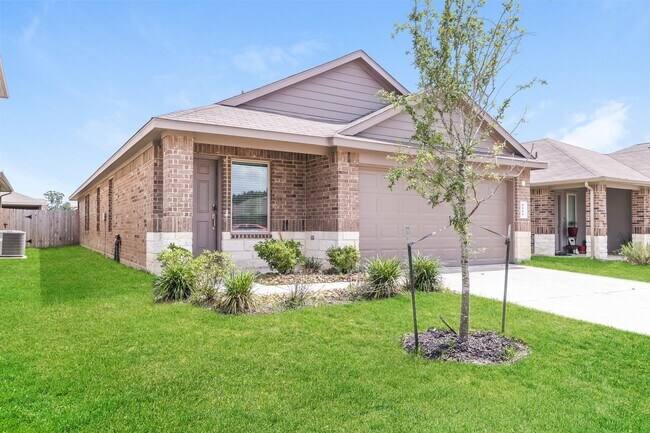 Building Photo - 9913 Gln Brk Ln