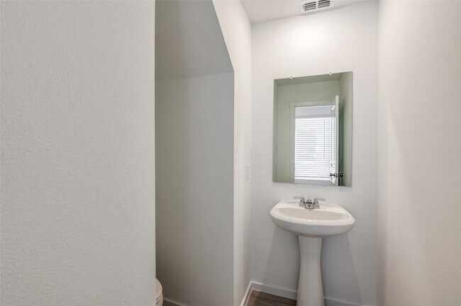 Foto del edificio - 910 Blue Heron Dr
