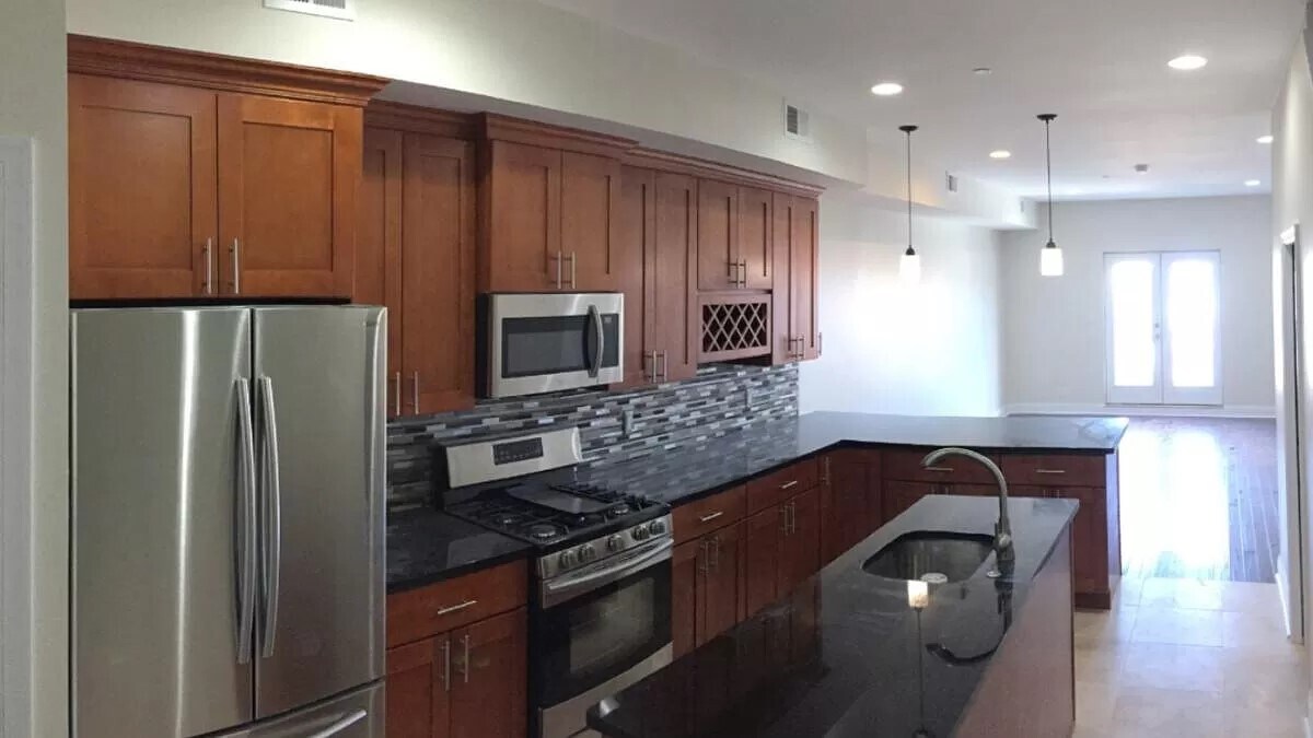 Foto principal - 2050 Frankford Ave