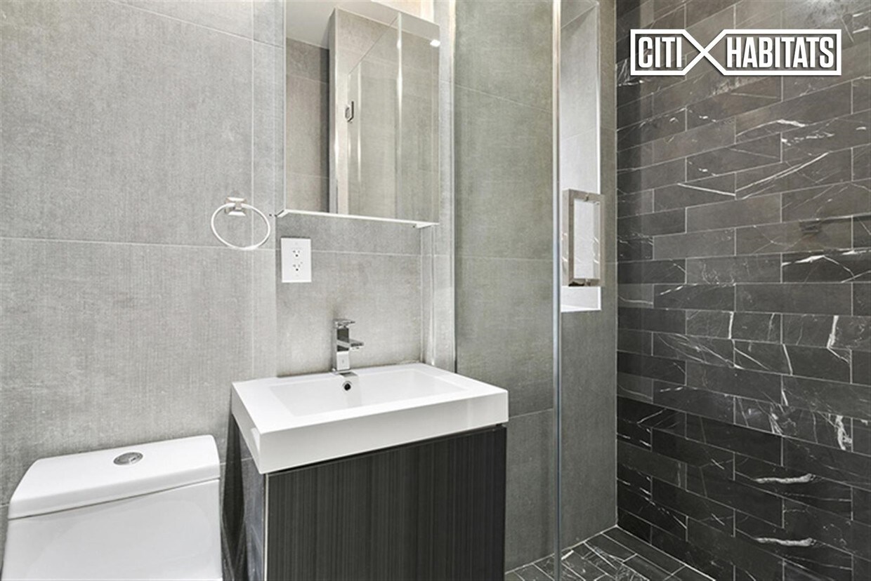 Foto del edificio - 328 E 106th St