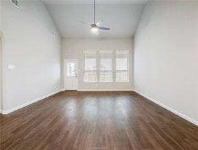 Building Photo - 4717 Los Pines Way