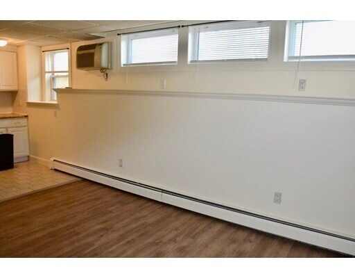 Foto del edificio - 93 Sherman Ave