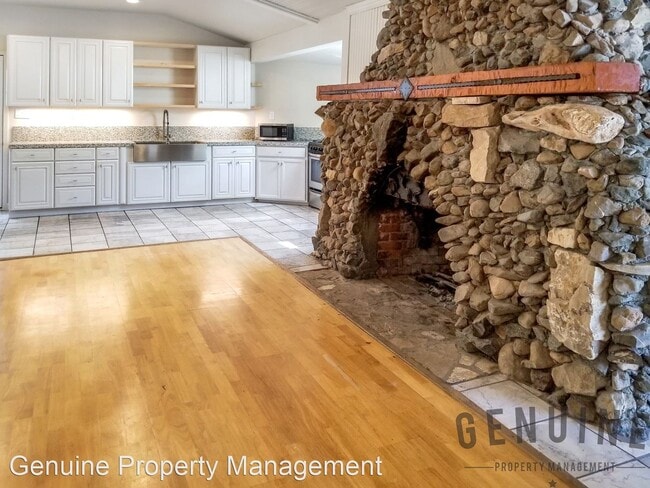 Building Photo - 2 br, 2 bath House - 14832 Kitterman Drive