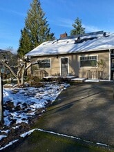 Building Photo - 4403 SW Lobelia St