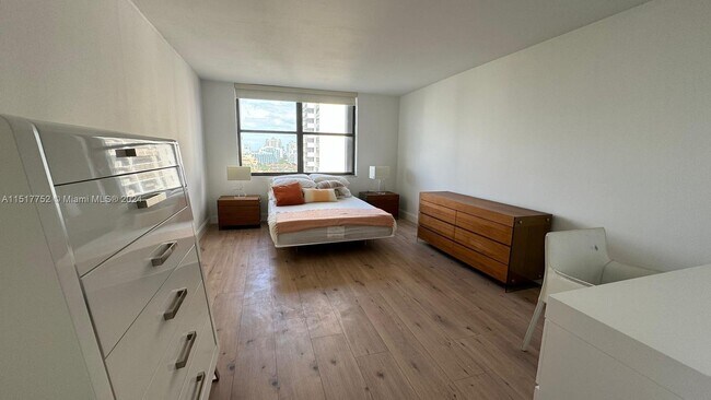 Foto del edificio - 18151 NE 31st Ct