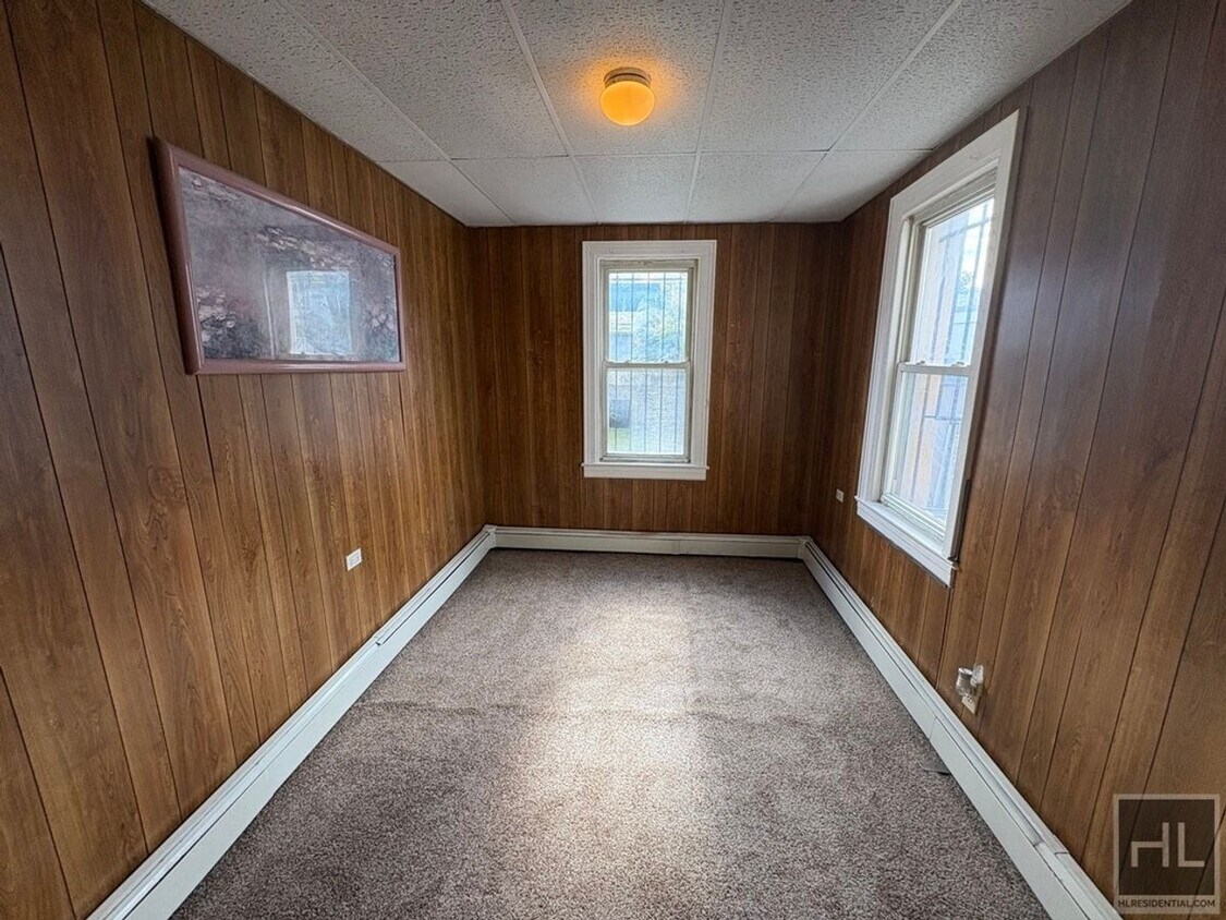 Primary Photo - Herriot St, Yonkers