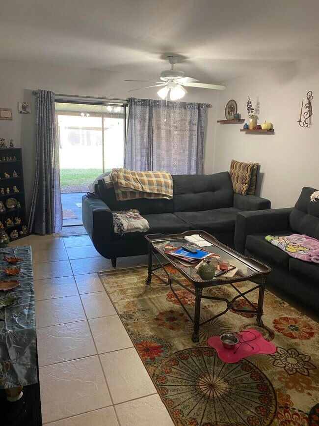 Building Photo - 6006 Indrio Rd