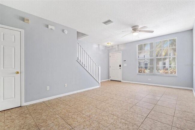 Foto del edificio - 6025 Osprey Lake Cir