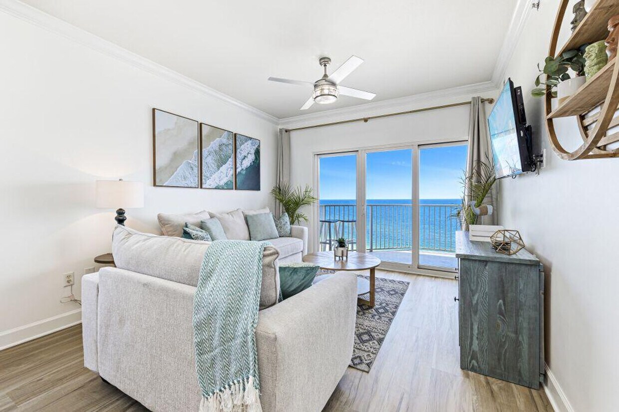 Foto principal - 401 E Beach Blvd