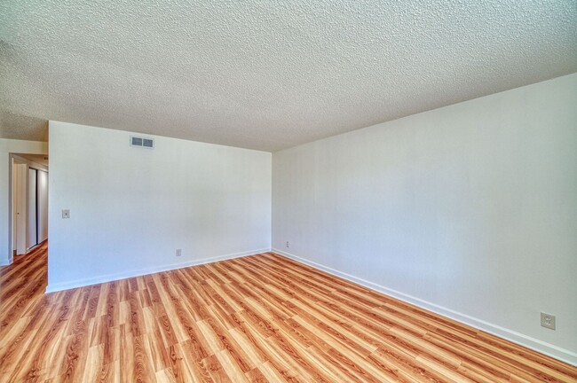 Building Photo - By appointment