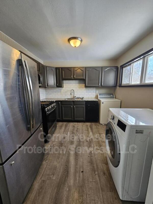 Foto del edificio - 4108 Swift St