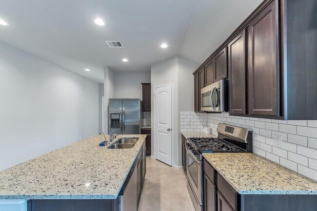 Building Photo - 29550 Patricias Wy