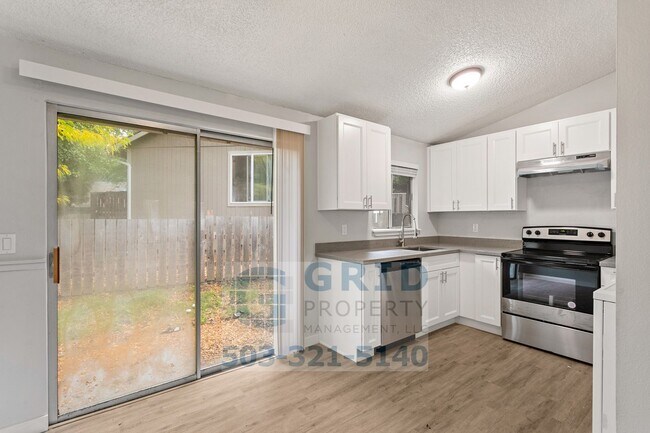 Photo - Gorgeous 2BR Home In the Heart of Tualatin!