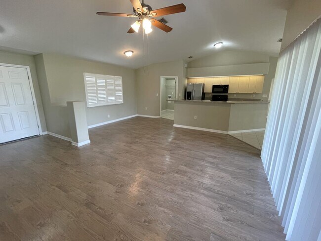 Building Photo - 7540 Veterans Pkwy