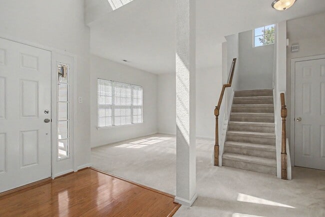 Building Photo - 354 Canaan Cir