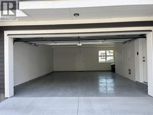 Building Photo - 1310 Mitchell St