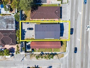 Building Photo - 6406 W Flagler St