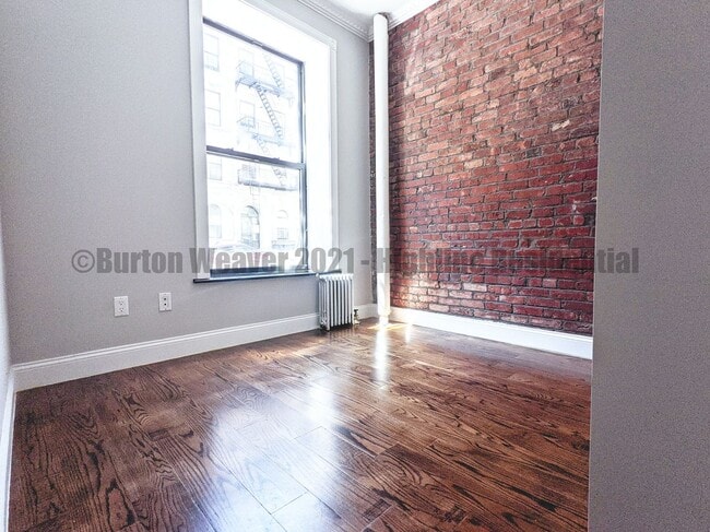 Building Photo - W 103RD ST.