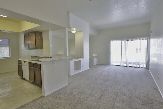 Building Photo - 7916 E Colette Cir