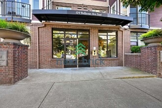 Building Photo - 124 Bellevue Ave E