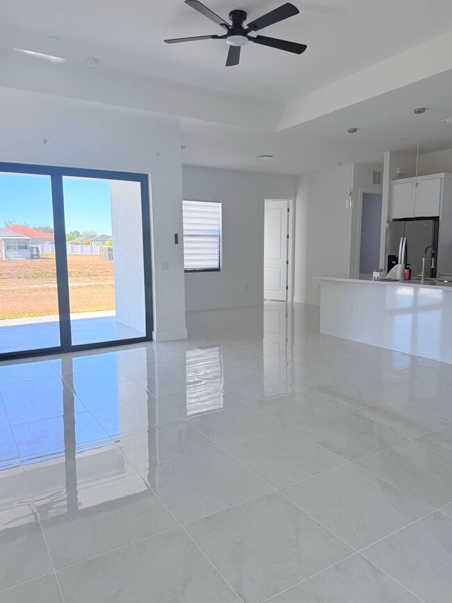 Foto del edificio - 2504 Vera Ave S