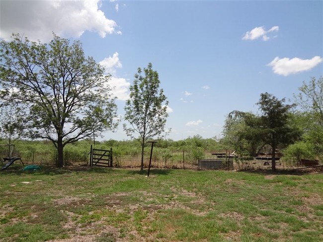 Building Photo - 2 br, 1 bath House - 1888 FM 1696