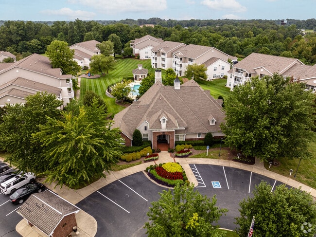 Building Photo - Waterford Landings
