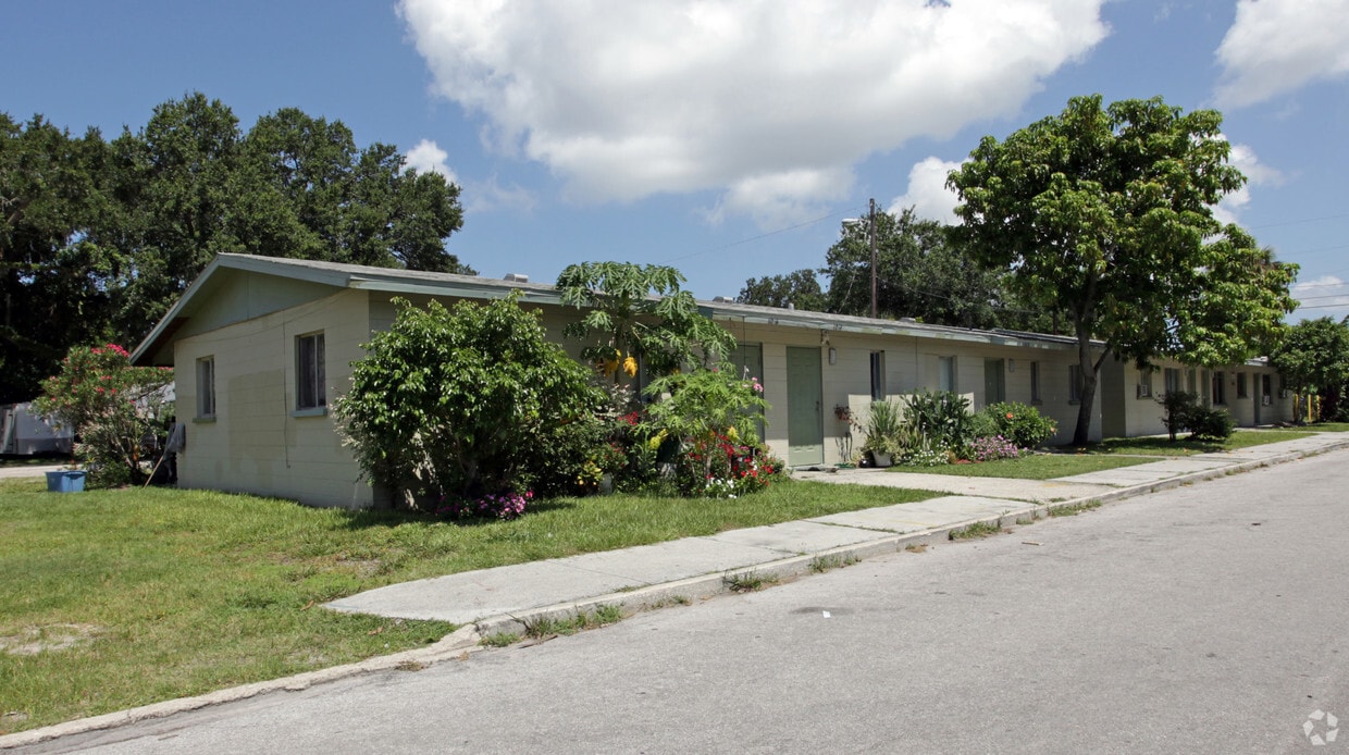 614 10th Ave E - Lincoln Village