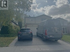 Building Photo - 45 Lillooet Crescent