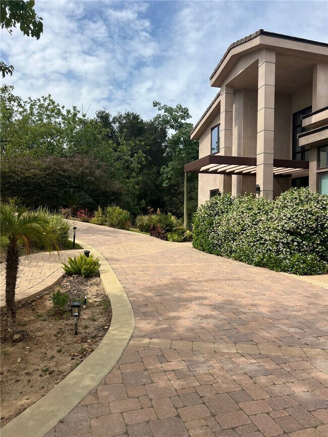 Foto del edificio - 2557 Blaze Trail