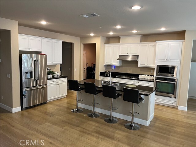 Building Photo - 5749 Brianhead Dr