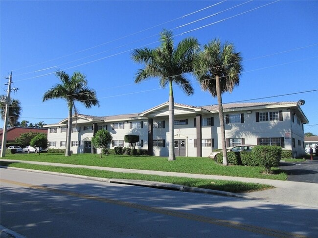 Foto del edificio - 4280 Woodside Dr