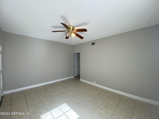Building Photo - 2671 Forbes St