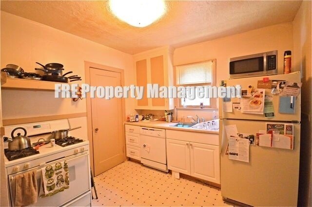 Foto del edificio - 162 S McClelland St