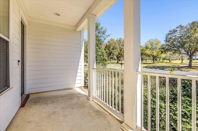 Foto del edificio - 3570 Four Oaks Blvd