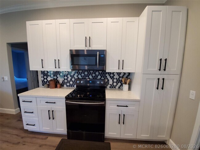 Building Photo - 13917 Sheffield Ct